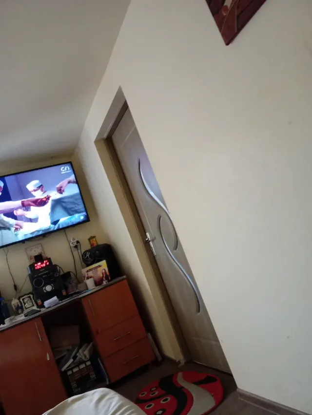 Vând 1/2 casă în Târgu Ocna aproape de gara și de centrul oraslui – fotografia 5 din 8