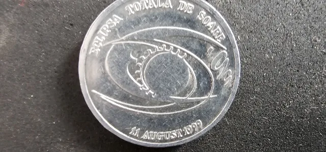 15 monede de 500 lei reprezantand eclipsa totala de soare din 1999 – Vatra Dornei, Suceava
