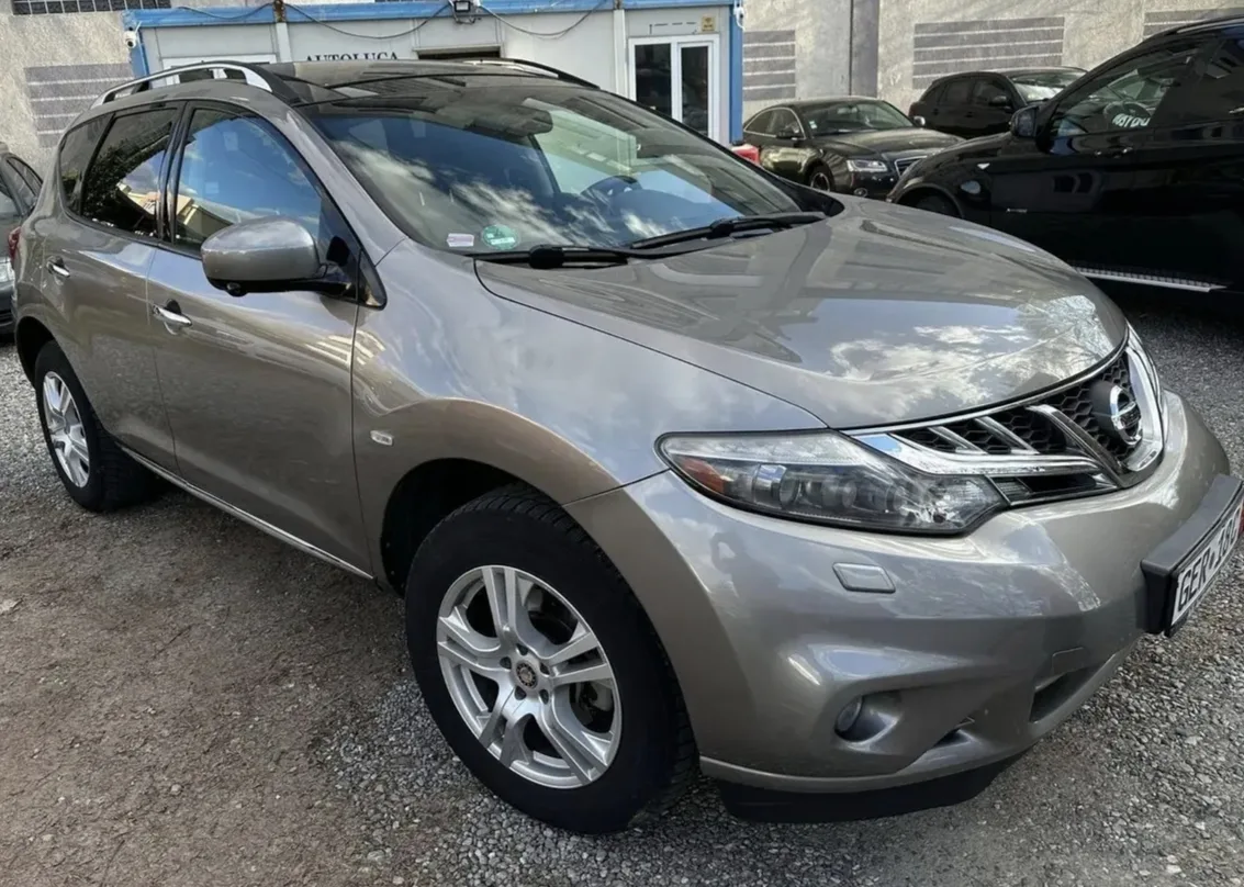 vând sau schimb Nissan Murano – fotografia 1 din 8