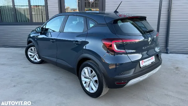 Renault Captur E-TECH Full 145 TECHNO – fotografia 4 din 8