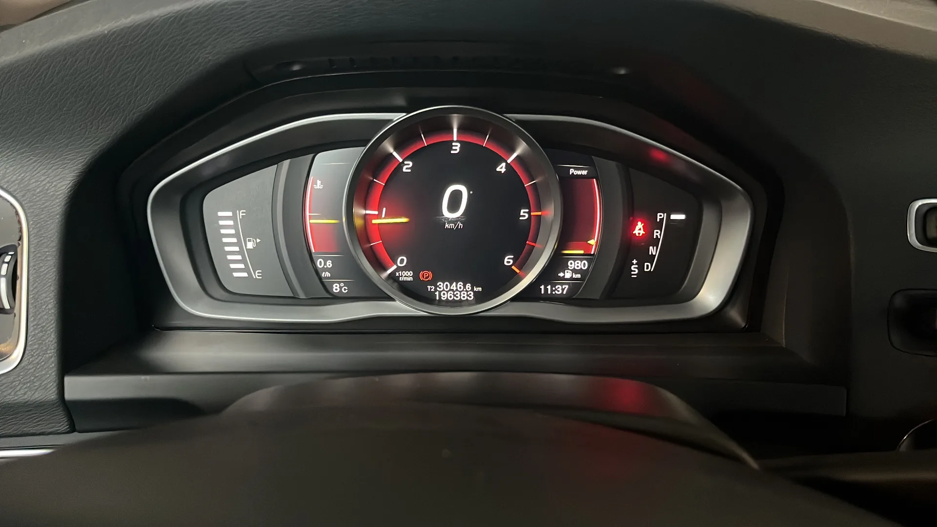 Volvo v60 o mașină care merită testată! – fotografia 1 din 8