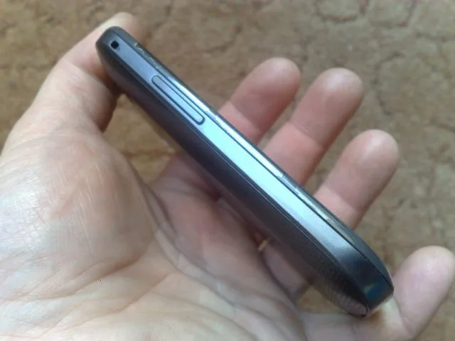 Samsung Galaxy Gio GT-S5660 – fotografia 4 din 8