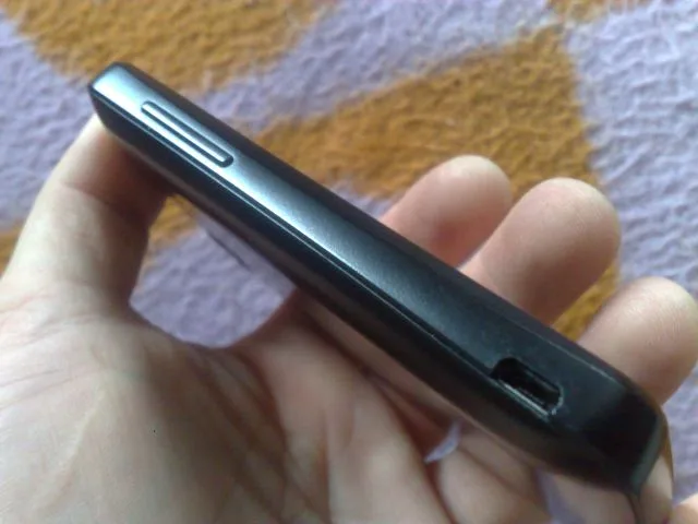 Vodafone Smart Mini II v875 – fotografia 5 din 7