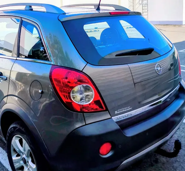 vând sau schimb Opel Antara – fotografia 8 din 8