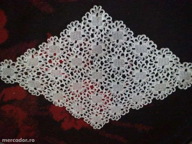 Vand fete de masa si mileuri din macrame culorile alb si crem – fotografia 3 din 5