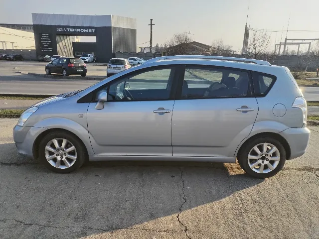 Toyota corola verso din 2007 D4D – fotografia 3 din 7