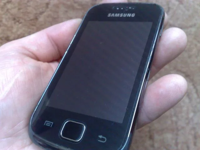 Samsung Galaxy Gio GT-S5660 – fotografia 1 din 8