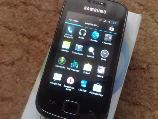 Samsung Galaxy Gio GT-S5660 – fotografia 2 din 8
