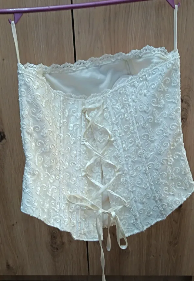 Rochie de mireasa – fotografia 5 din 8