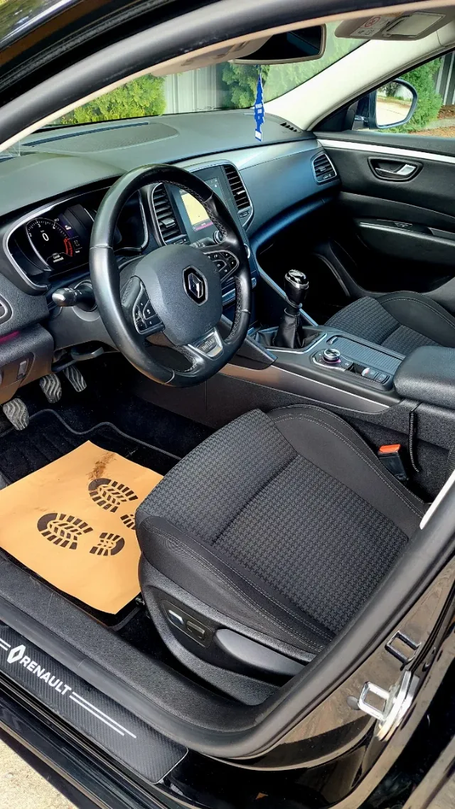 Renault Talisman/Megane 4 – fotografia 3 din 8