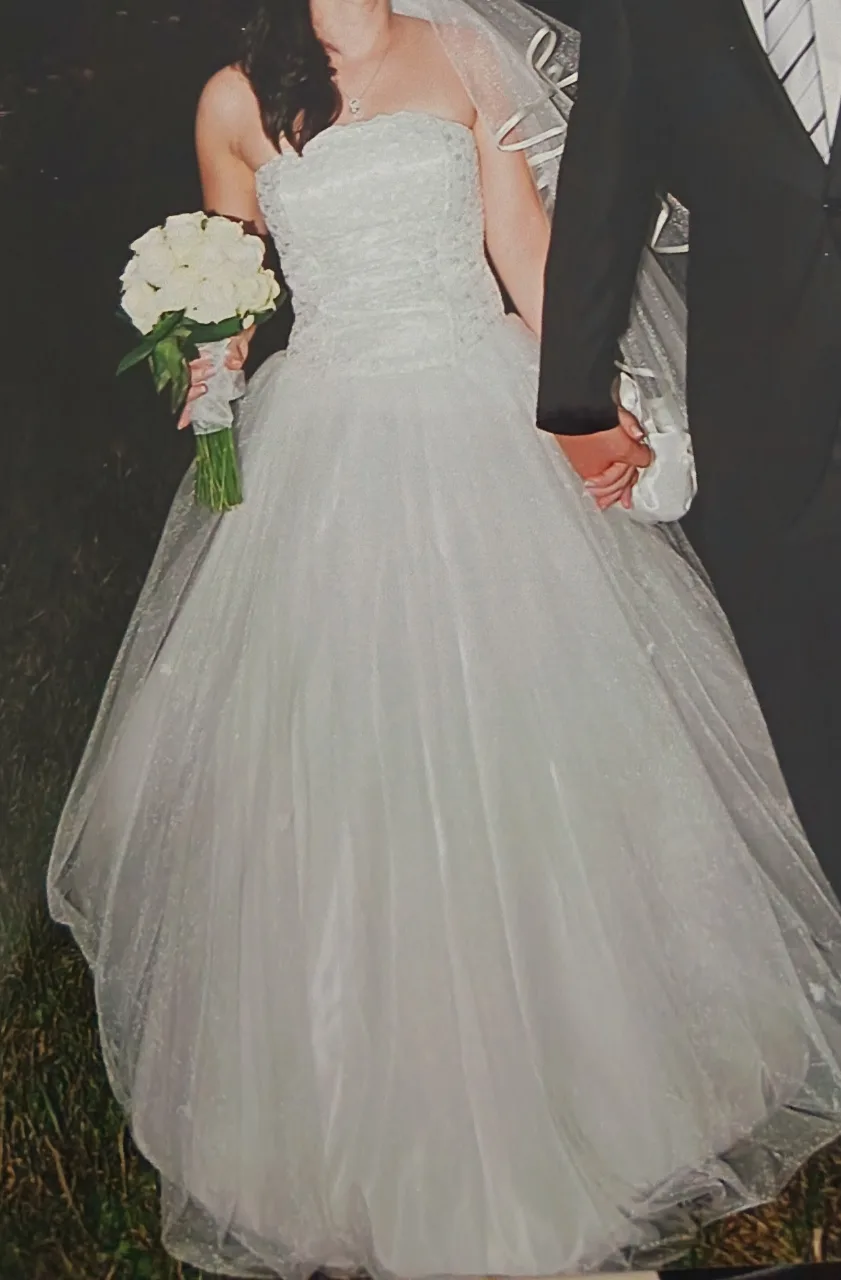 Rochie de mireasa – fotografia 1 din 8