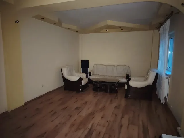 închiriez vila Techirghiol 5 camere – fotografia 7 din 7