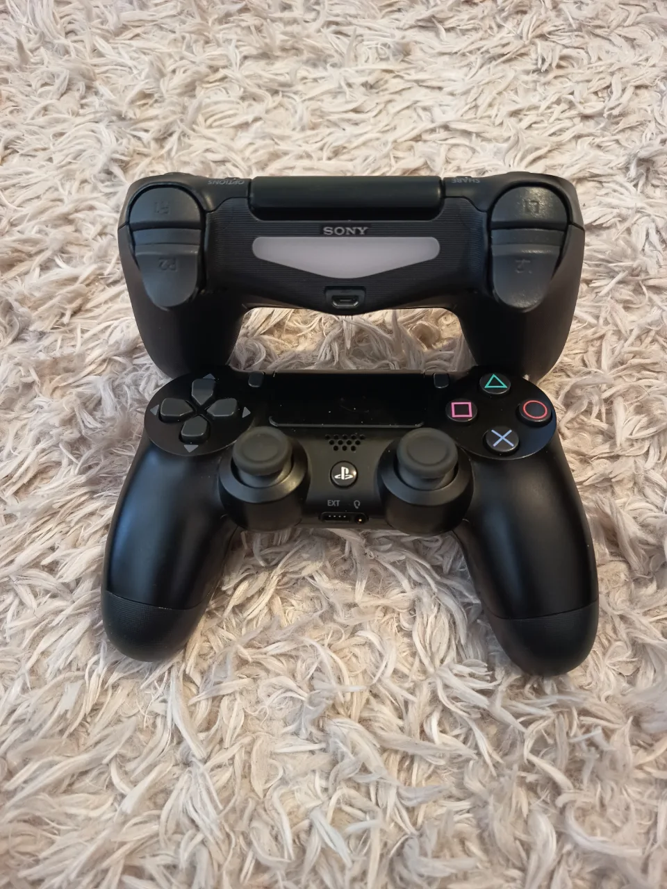 controllere Sony – fotografia 1 din 3