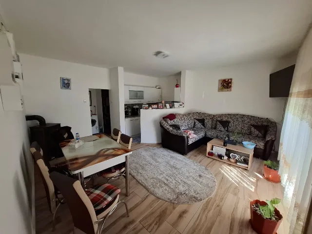 Casă de vânzare în Stâna de Mureș județul Alba – fotografia 3 din 5