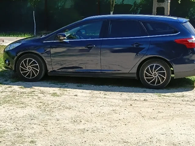 Ford focus 3 1,6 tdci 2012 – fotografia 8 din 8