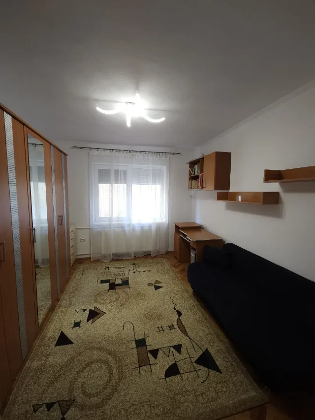 Proprietar închiriez la casa apartament cu trei camere pentru locuit/birouri, 100 mp – fotografia 8 din 8