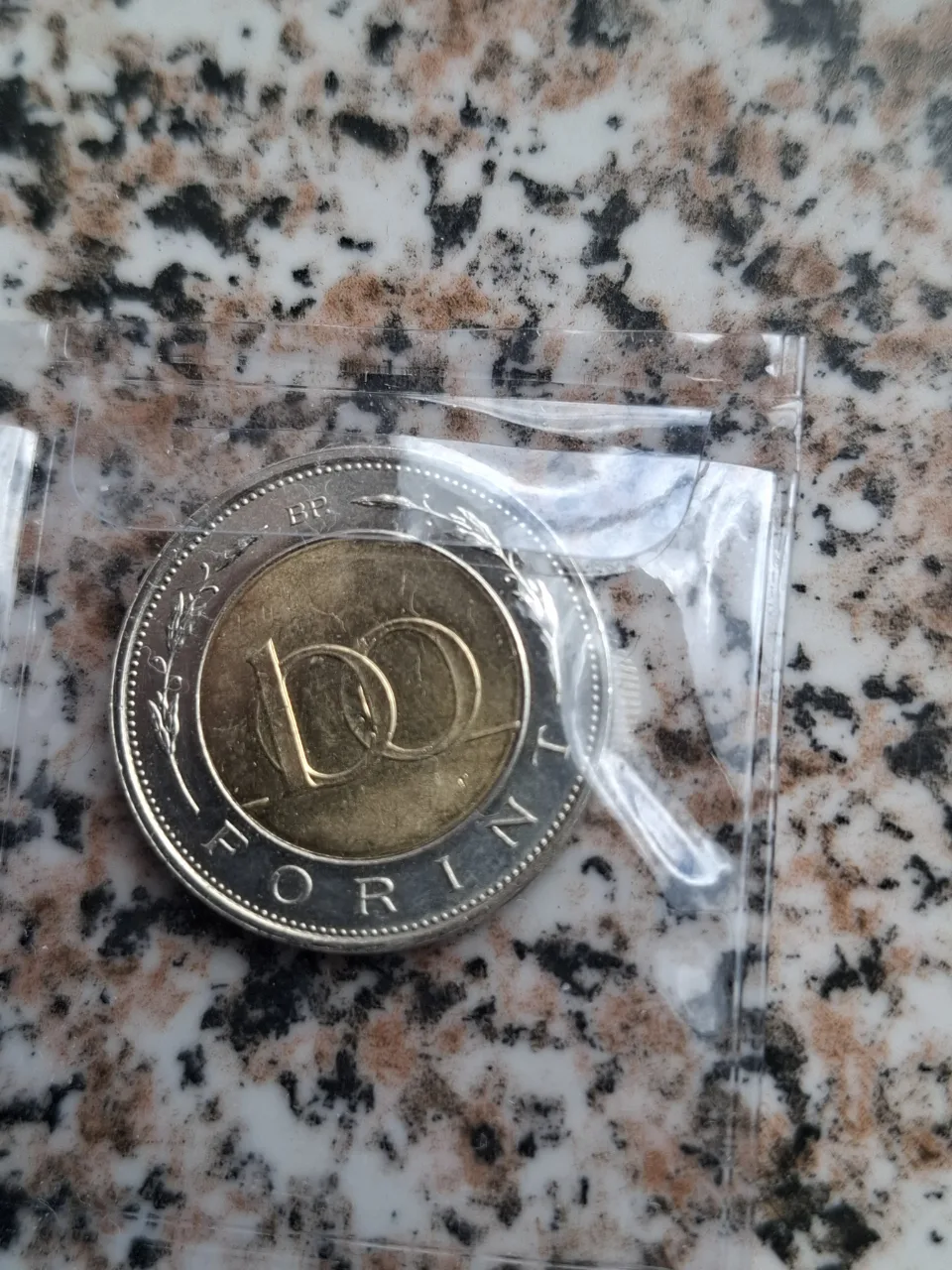 100 forint 2025 unc – fotografia 1 din 2