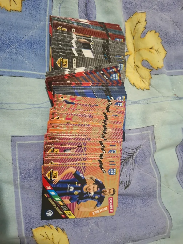 lot 310 carduri fifa 365 2024 adrenalyn xl – Craiova, Dolj