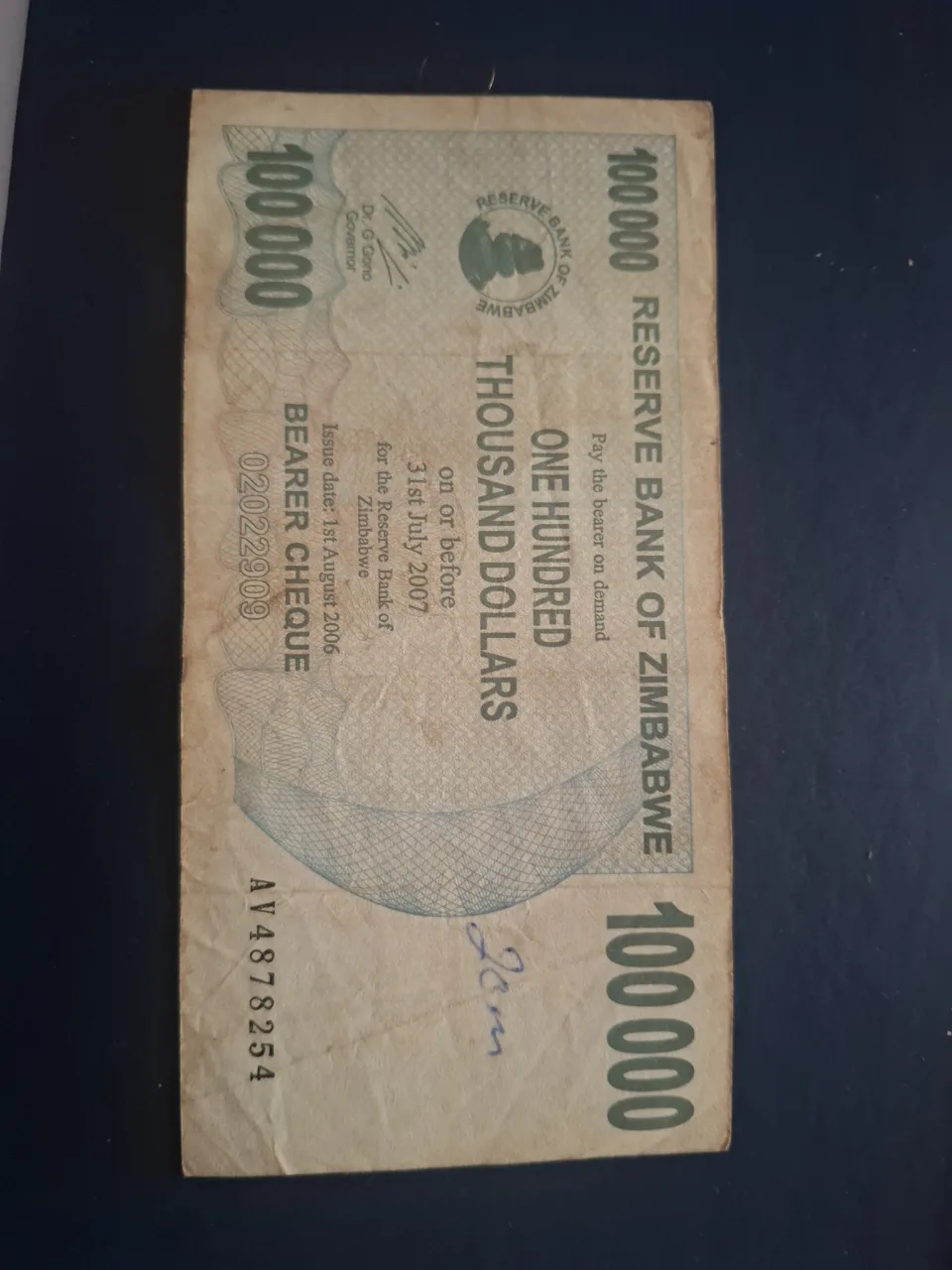 100.000 dollars 2007 – fotografia 1 din 2
