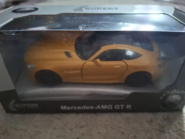 macheta mercedes amg gtr – fotografia 2 din 2