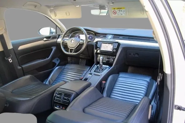 Vând Passat b8 Highline – fotografia 7 din 8