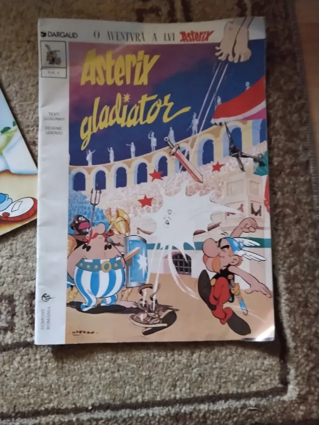 Reviste Mickey Mouse, Asterix – fotografia 8 din 8