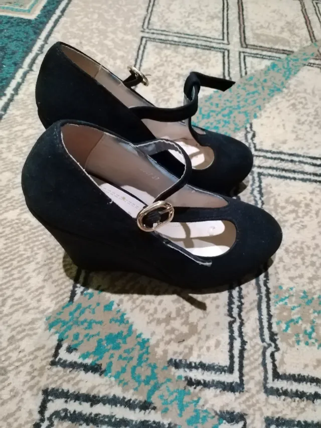 pantofi eleganți – fotografia 1 din 3