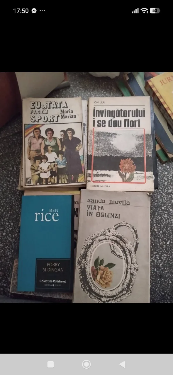 Cărți vechi de vânzare – fotografia 4 din 8