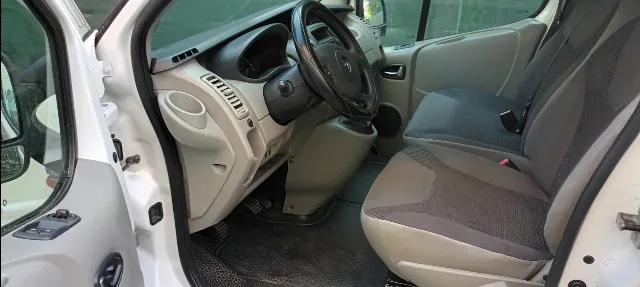 Opel Vivaro 2,0 Diesel fab 2014 model Lung – fotografia 6 din 8