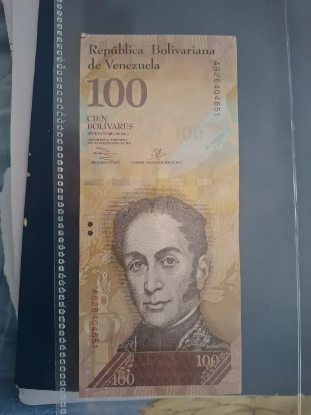 100 bolivares 2013 – fotografia 1 din 2