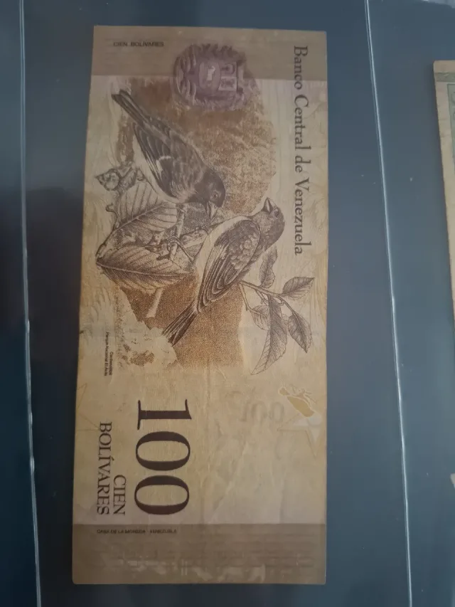 100 bolivares 2012 – fotografia 2 din 2
