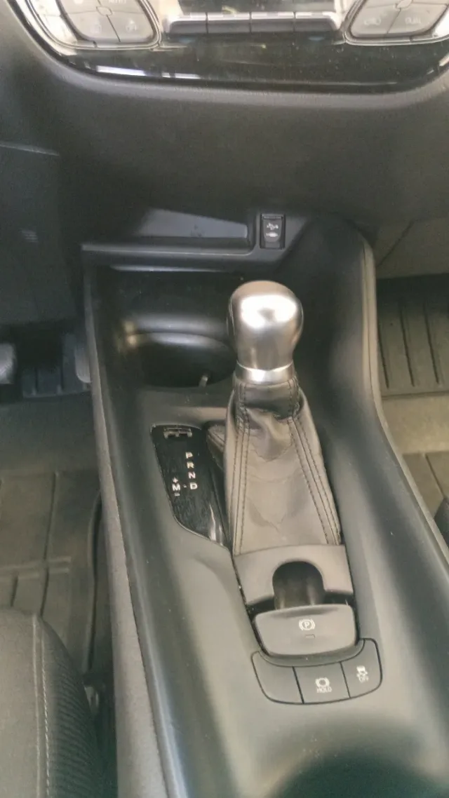 Toyota C-HR  Unic proprietar pe RO – fotografia 5 din 8