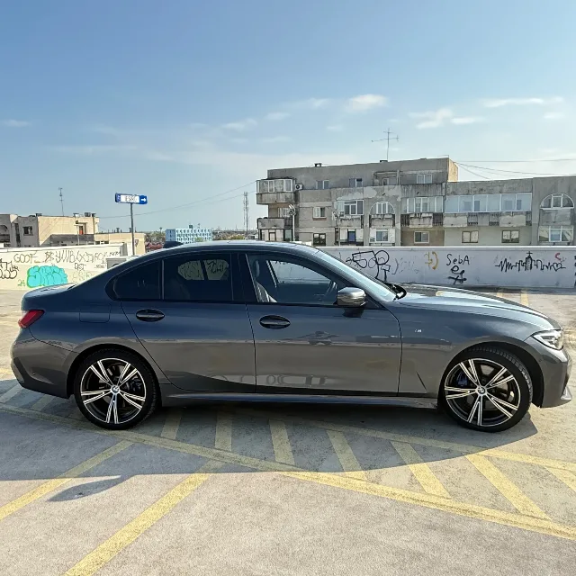 BMW seria 3, an 2020 – fotografia 5 din 8