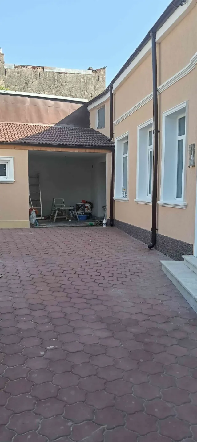 Casa din cărămidă – fotografia 5 din 8