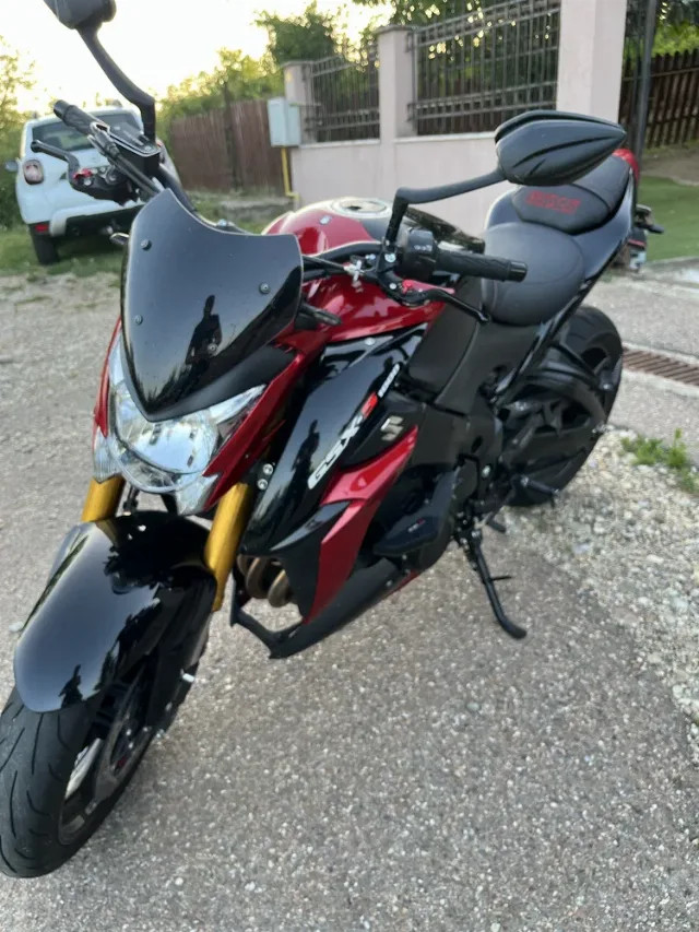 Suzuki GSX S1000 – fotografia 3 din 8