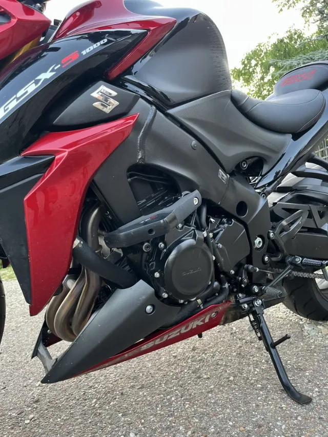 Suzuki GSX S1000 – fotografia 5 din 8
