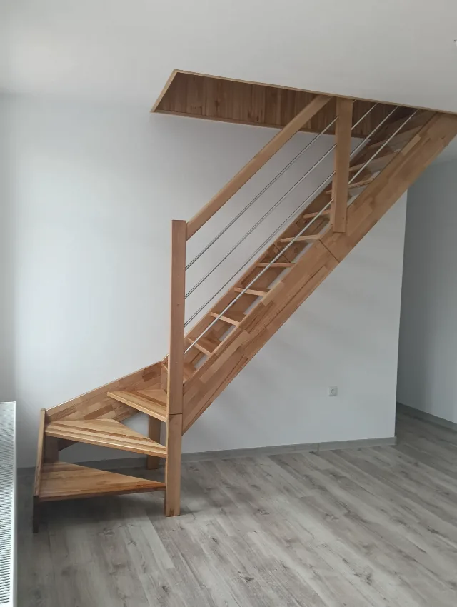 Casa din cărămidă – fotografia 3 din 8