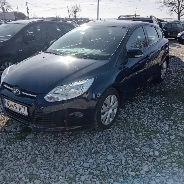 Ford Focus Af 2012 – fotografia 3 din 6