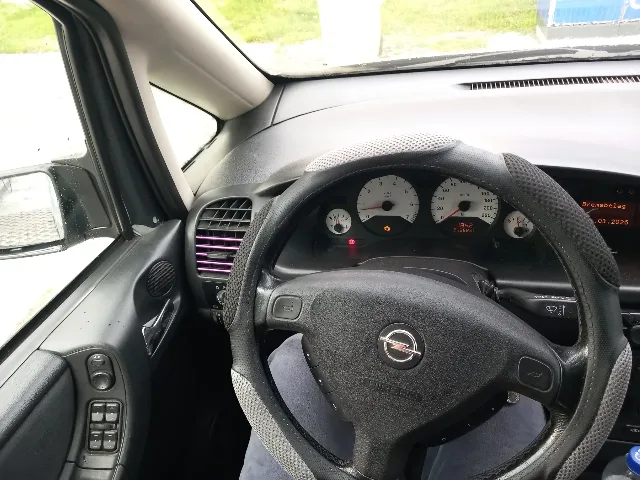 vând opel zafira – Sector 2, București
