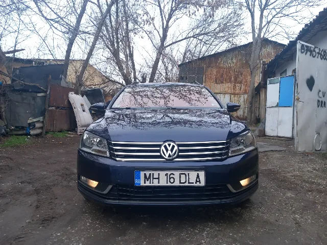 Vw pasat ,2013,stare f.buna,faruri ceata,navigatie,incalzire in scaune,schimburi ulei si toate filtrele facute,cauciucuri noi,unic propietar in ro. – fotografia 1 din 8