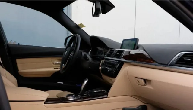 Proprietar vând BMW 320d efficient dynamics – fotografia 5 din 8