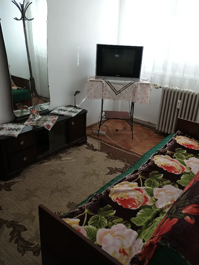 Apartament 3 camere – fotografia 8 din 8