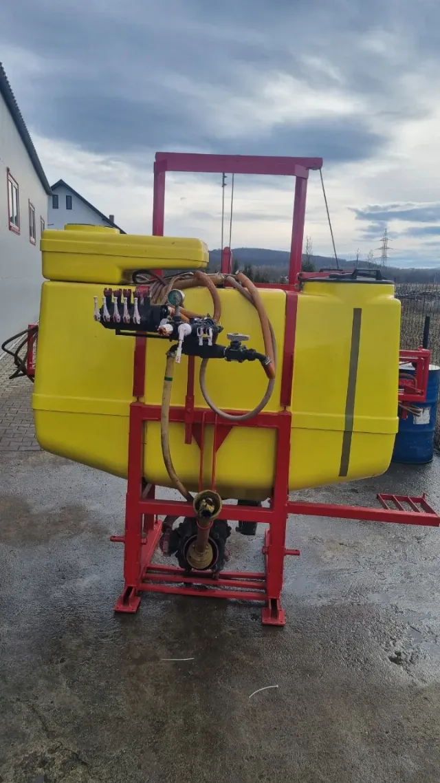 Erbicidera 900 L cu lanci 15m – fotografia 1 din 5