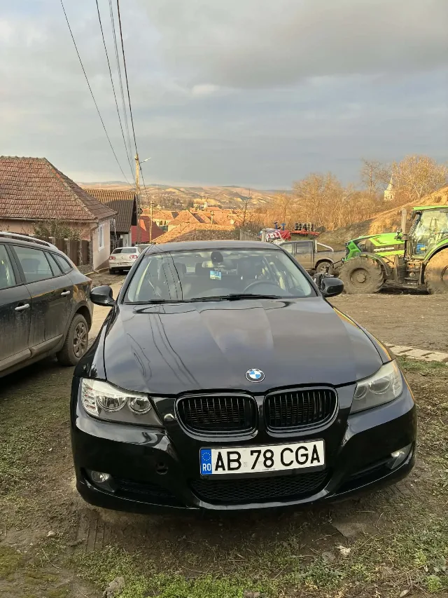 Vând BMW e90 318d – fotografia 2 din 5