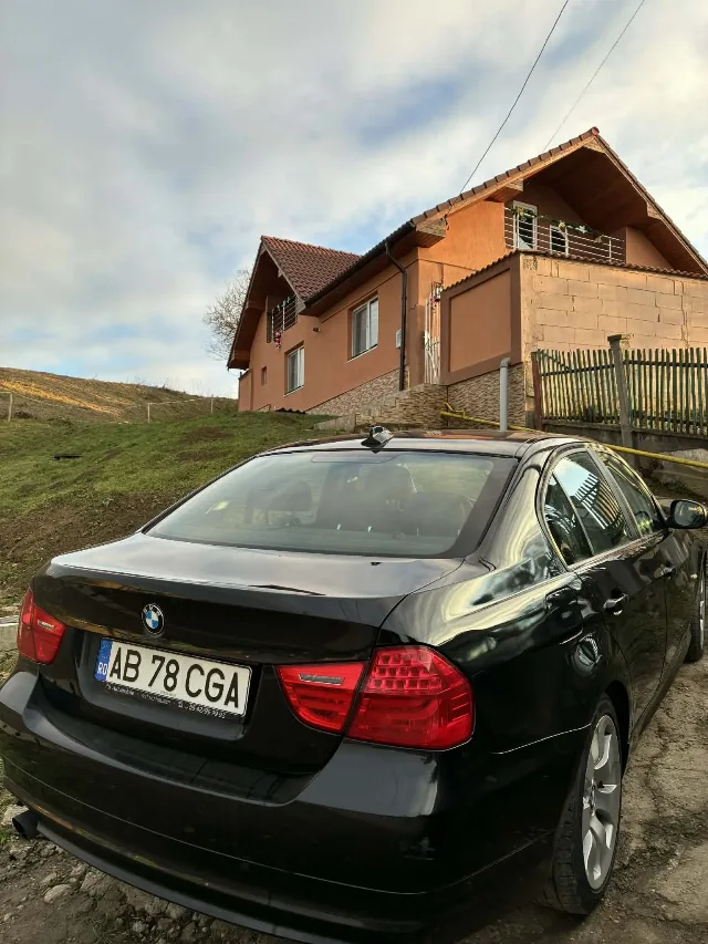 Vând BMW e90 318d – fotografia 4 din 5