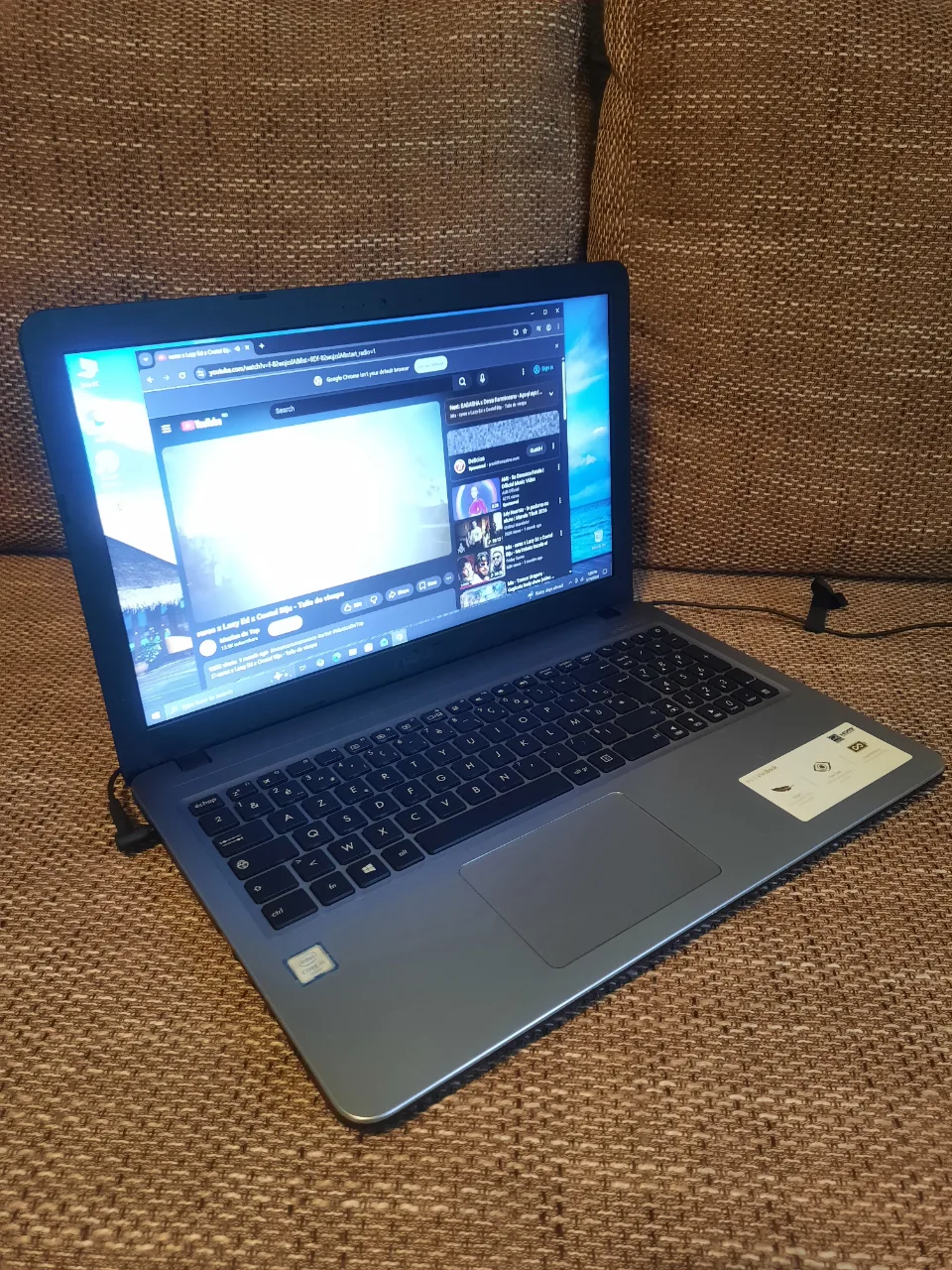 Asus CPU Intel Core I5 6200U Rami 8 Gb Ddr4 – fotografia 1 din 8