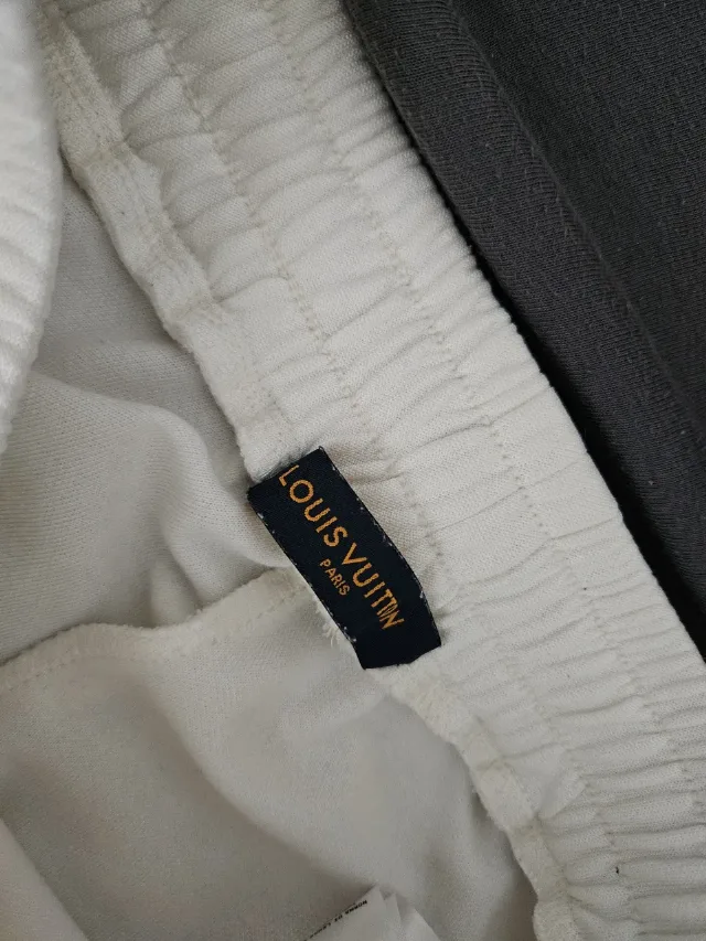 Pantaloni firmă – fotografia 6 din 8