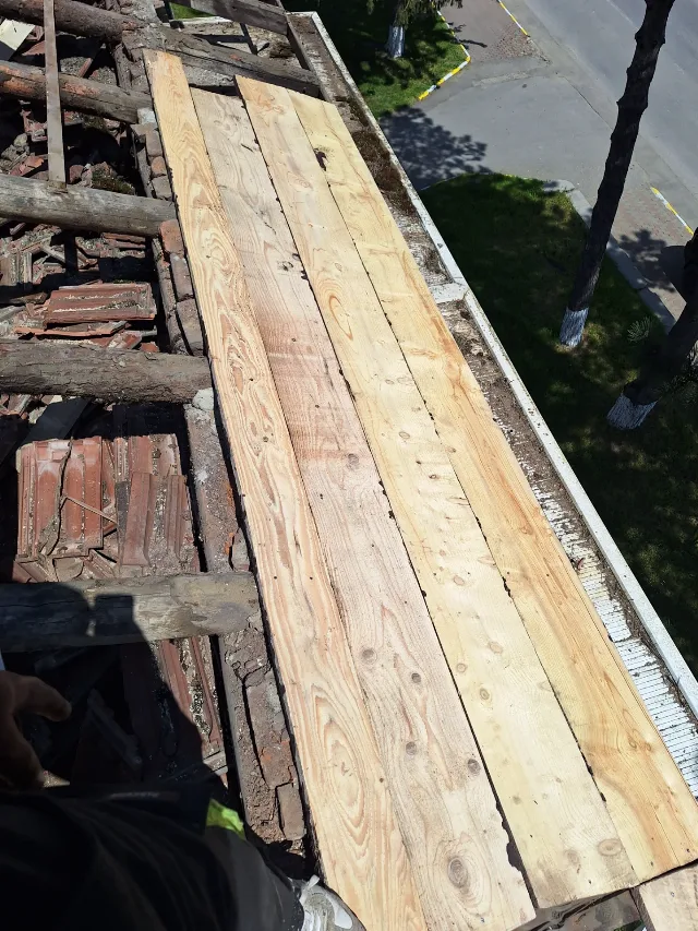 Saceag metalic și Reparatii acoperisuri de orice fel – fotografia 5 din 7
