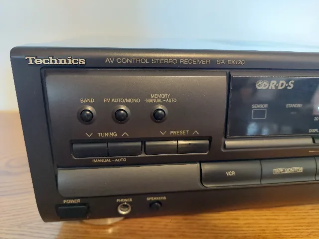 Technics SA-EX120 Amplificator stereo – fotografia 2 din 8