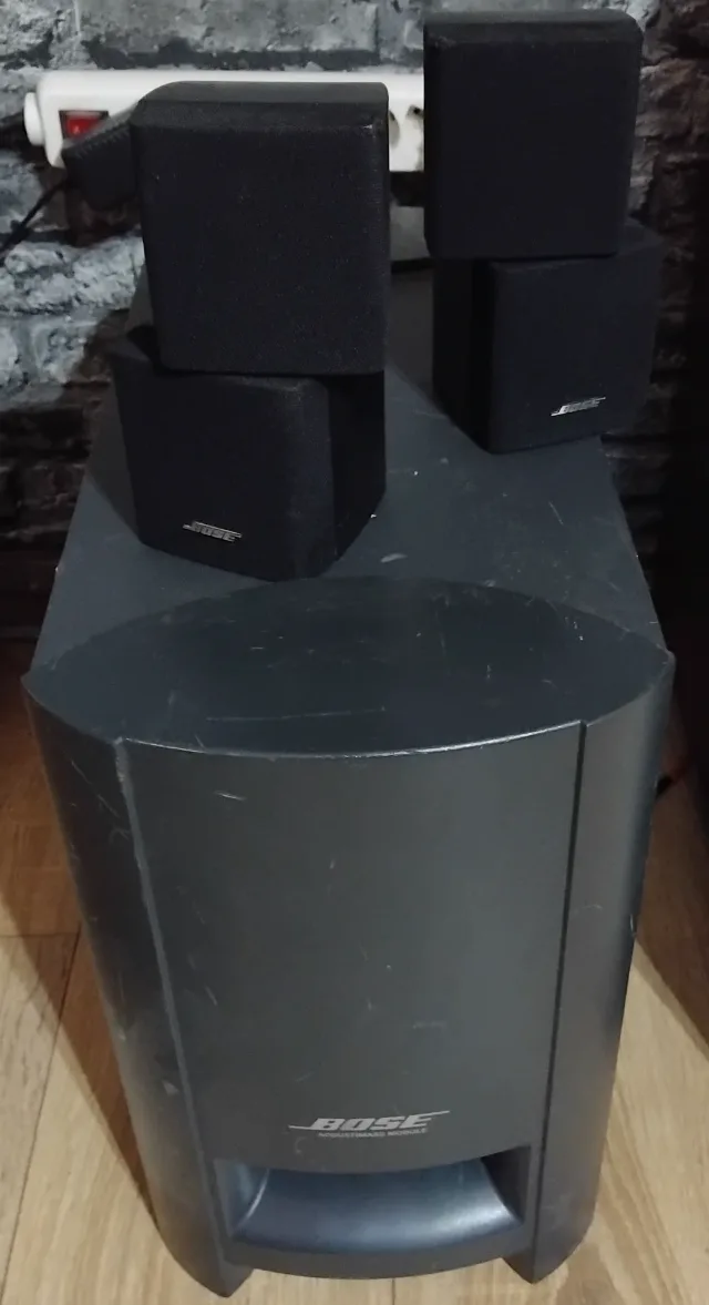 Sistem Bose ,subwoofer +2 sateliți dubli – fotografia 3 din 5